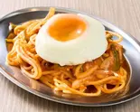 目玉焼ナポリタン Fried egg Napolitan（スパゲティの店『神田ナポリタン』 西荻窪店）