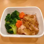 味わい鶏もも肉とブロッコリー 100g（元祖からあげ.いいとこ鶏 池袋東口店）