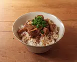 九十九ホロホロチャーシュー丼(並)(九十九ラーメン津田沼店)