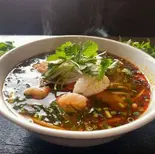 ピリ辛シーフードのフォー PHỞ HẢI SẢN CAY（KOIベトナムフォー）