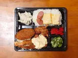 ガッツリ ミックスフライ弁当(自家製タルタルソース)（阿蘇美）