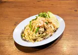 定番の ♪パッタイ♪ (タイ風焼きそば)（タイフードレストランRUFUS 大宮駅東口）