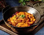 ジャガイモの汁無し鍋（中華料理 興隆 東十条店）