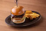 テリヤキバーガー（黒毛和牛バーガーブラッカウズ）