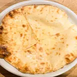 カシミーリナン Kashmiri naan（アジアンダイニング・ベイリーフ）