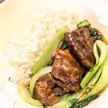 豚バラ肉の煮込みのせご飯（本格中華エクスプレス(旧上海エクスプレス駒沢店)）