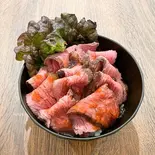 大盛り・150g ローストビーフめし（肉メシ専門店 笑びす家本舗）