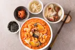 タッカンマリスープと選べる韓国美人粥セット（韓国美人 薬膳粥 ハンミンチュク＆トッポギ 上戸田4丁目店）