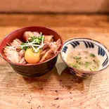 ラフテー丼(小盛)(まるおき)