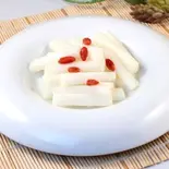 清炒山芋(山芋とクコの実の塩炒め)（北京ダック専門店 北京烤鴨店 上野店）