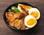 美桜鶏モモ肉のタレ焼丼ぶり Mio chicken thighs with sauce grilled rice bowl（罪悪感少なめ！鶏丼専門店 DON TORIYAMA）