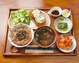 マクロビ弁当 稗のフライ (タルタルソース)（マクロビミール ひとこきゅう）