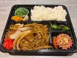 海鮮焼きそば弁当（肉酒場にゃぶ）