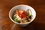 ミニチャーシュー・キムチ丼(中華そば春夏◯冬)