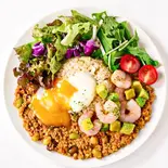 【美肌サポート】温玉エビアボカドのダイエットカレー Soft-Boiled Egg ＆ Shrimp Avocado Diet Curry（【低糖質・低脂質・低カロリー】ダイエットカレーLAB 大森店）