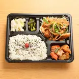 豚生姜焼弁当（まるべん）
