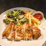 チキンステーキ（ダイニングキッチン 奈央輝）