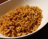 火鶏麺(ブルダックポックンミョン)(食堂福)