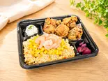 から揚げ＆海老コーン炒飯弁当（唐揚げ総本家 から丸 成増店）