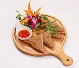 海老のすり身トースト揚げ Fried Minched Shrimp Toast(ジャスミンタイ 大手町店)