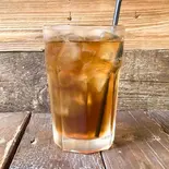 アイスウーロン茶 Iced Oolong tea（BONDICAFE NAKAMEGURO(ボンダイカフェ ナカメグロ)）