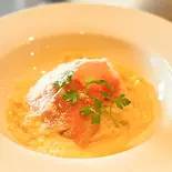 生ハムとチーズのクリームパスタ（箸とフォーク）
