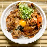 鉄板!牛カルビ丼(荒鮮景)