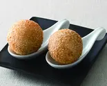 ごま団子(2個)（西安健菜キッチン たまプラーザテラス店）