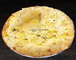 ガーリックチーズナン Garlic Cheese Naan（インド料理サムザナ）