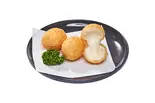 クリームチーズボール/Cream Cheese Ball（カマロチキン 草加店）