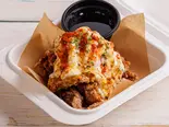 ハニーマスタードモチコチキン Honey Mustard Mochiko Chicken（コナズ珈琲幕張）