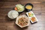 牛すじ煮込み弁当（呑み喰い処 大仙）