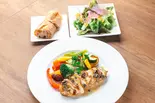伊達鶏のロースト フランス産モリーユ茸のシュープレームソース（レストラン ラ・セゾン）