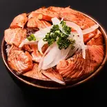 炉端のトラウトサーモン炙り丼 Roast soy sauce Salmon  rice bowl（海鮮炙り丼 炉端の山ちゃん 亀有店）