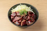 牛ハツ丼（肉丼専門店 西宮肉劇場）