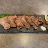 極上塩タン(100g)（炭火焼鳥 炭火屋一）