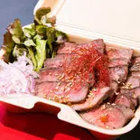 【200g】ステーキ重 Large beef steak rice bowl（低糖質で高タンパク！玄米と牛赤身肉 健康ステーキ重専門店 Healthy＆co 秋葉原店）