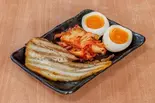 おつまみ三点盛り(札幌熟成味噌らーめん匠神)