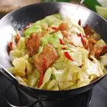 キャベツの四川風味小鍋(干锅包菜)（中華料理美山飯店）