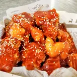 ホットソースチキン「骨無し」（カントンの思い出 RAON）