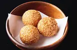 ゴマ団子（薬膳しゃぶしゃぶ 小尾羊 銀座店）