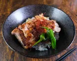 スタミナ丼（鳥料理専門店 萬領）