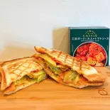 三田ポーク・トマトソースホットサンド（昼こじ【缶deサンド】）