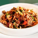 ラム肉のクミン味辛口炒め（川味人家·中華料理）