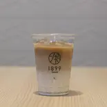 <コールド>ほうじ茶ラテ Iced Roasted Green Tea Latte(RESTAURANT 1899 OCHANOMIZU)