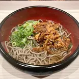 肉そば（うどん・そば 勝衛門）