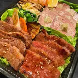 大人気三種盛り合わせ(門外不出の激ウマダレ 焼肉 アリラン亭)