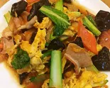 豚肉玉子と木耳炒め（中国家庭料理 佳成）