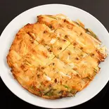 海鮮ネギチヂミ(海鲜葱煎饼)（釜山本家）
