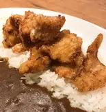 まかない唐揚げカレー(カレーナンドスプーン)